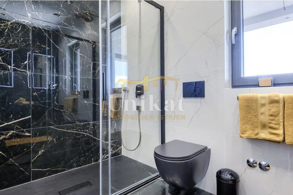 Splendida villa con vista mare nei dintorni di Marčana